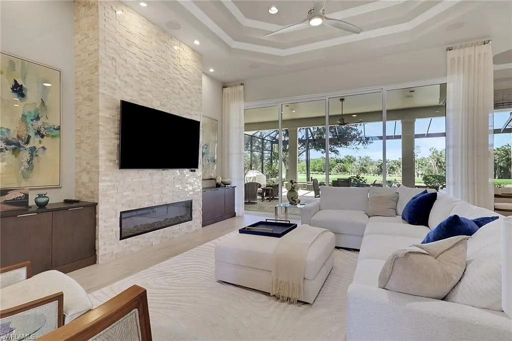 3 bed, 4.0 bath, 2917 sqft, $10,750 — Photo 3