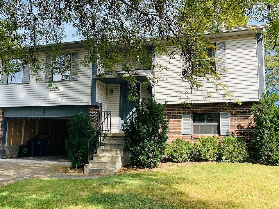 1st image of 648 Gahanna Highlands Dr