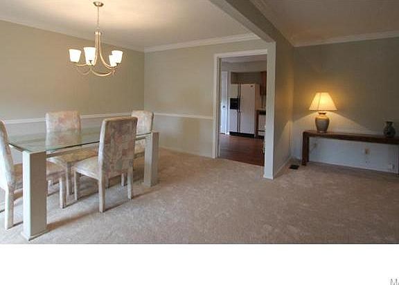 2nd image of 10381 Oxford Hill Dr APT 1