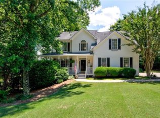 645 Cedar Creek Dr, Suwanee, GA 30024
