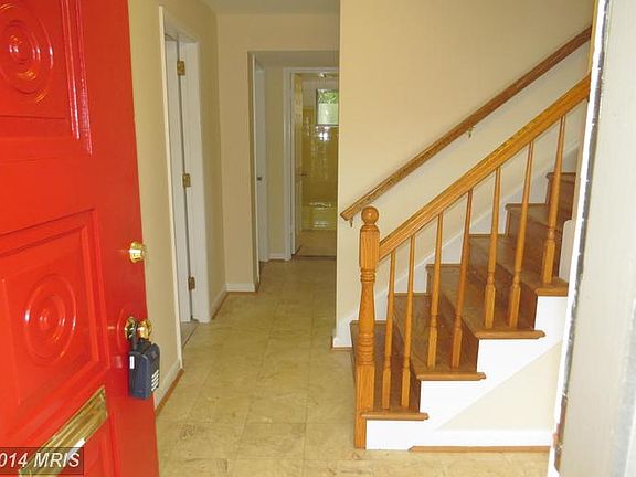 2nd image of 1700 Mark Ln