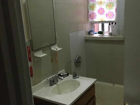 2nd image of 115 Fairview Ave APT 7