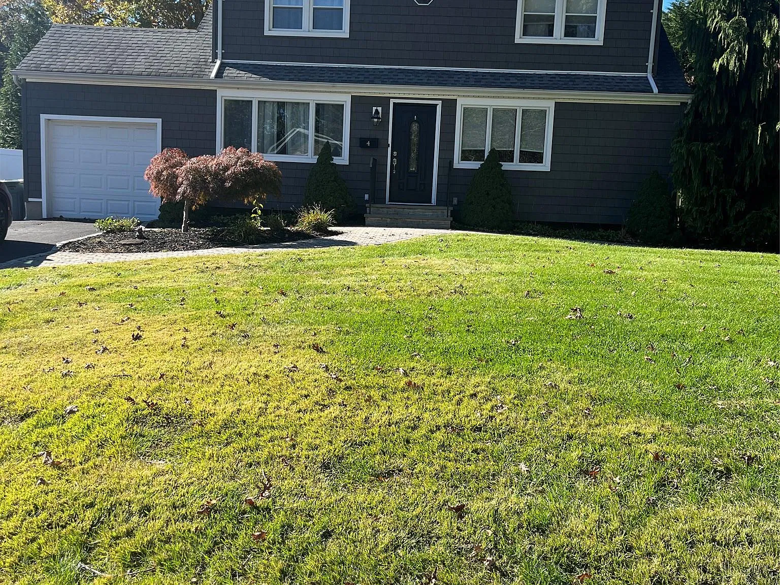 4 bed, 1.5 bath, 1900 sqft, $5,500 — Photo 1