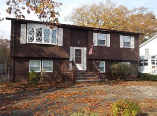 51 Transit St, Warwick, RI 02889