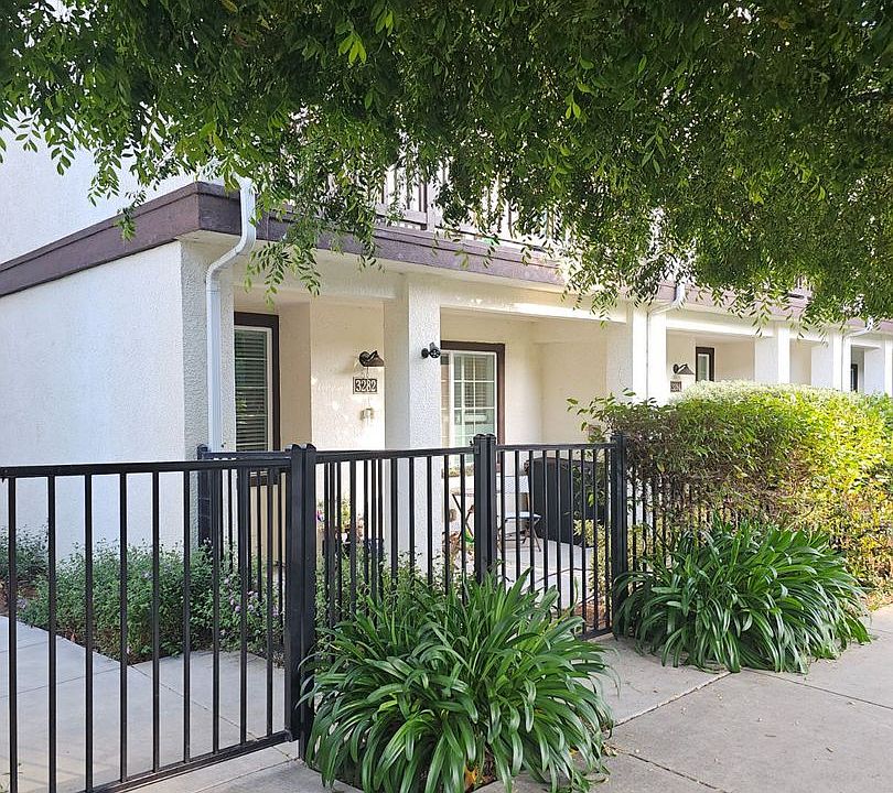 2nd image of 3282 Sacramento Dr