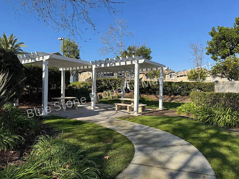 1290 Pinnacle Peak Dr #1 — Photo 13
