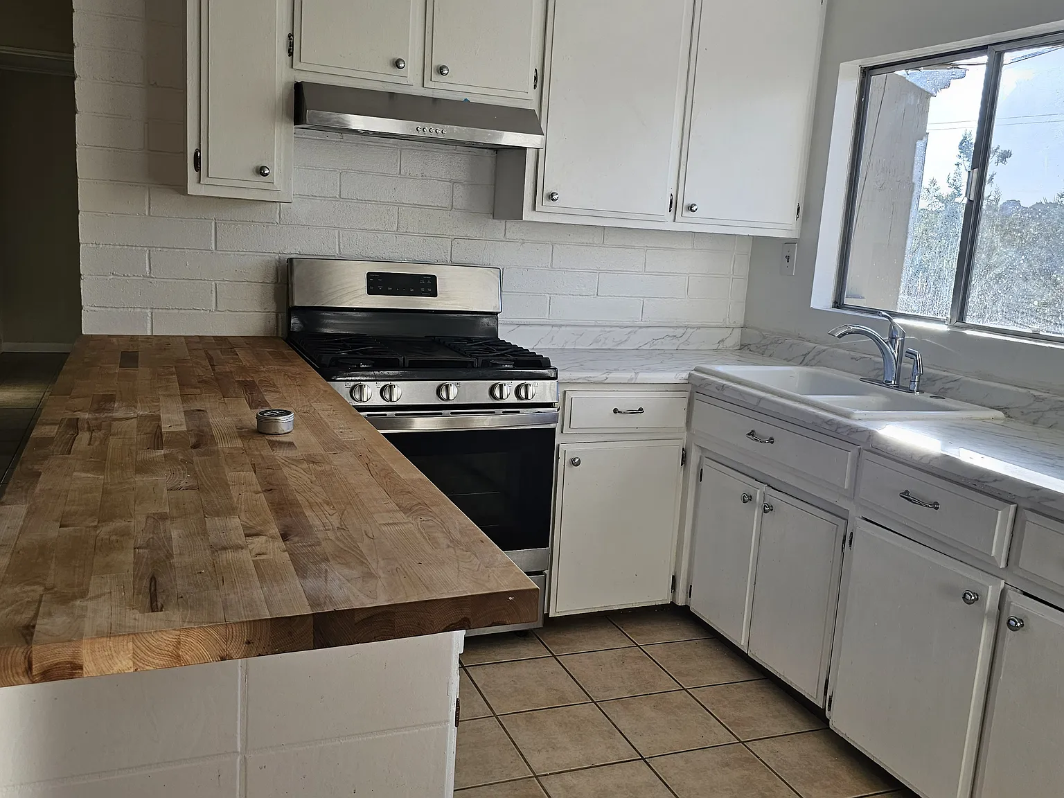 Paisano Ln, Yucca Valley — Photo 1