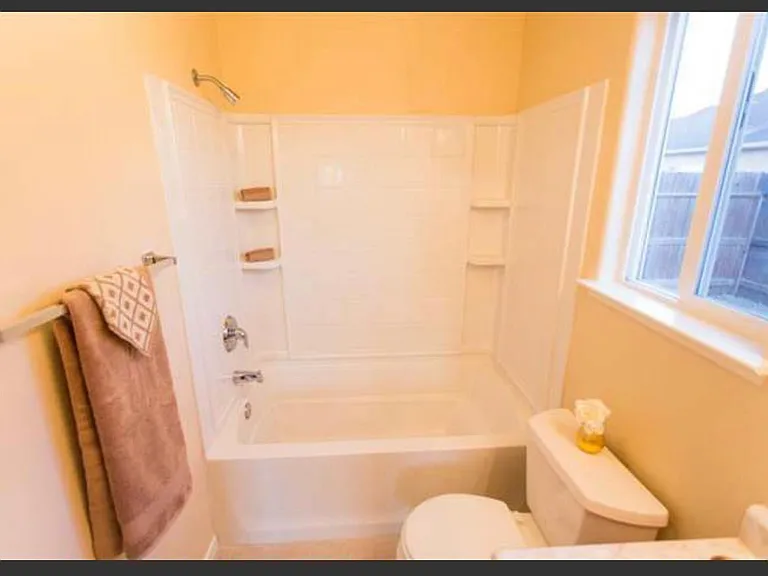 3612 Clay Ct — Photo 8