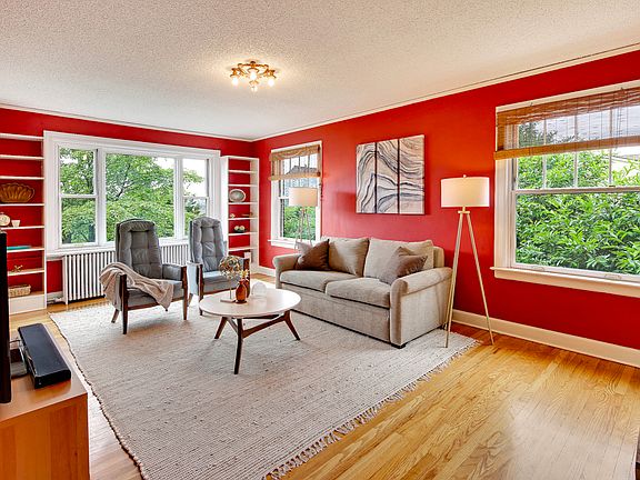 3rd image of 711 Belmont Pl E APT 103