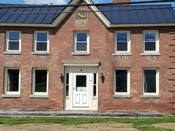 416 Center St, Lyndonville, VT 05851