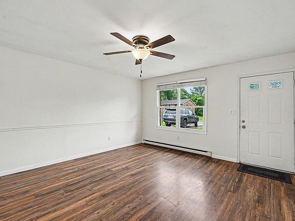 5th image of 325 Russell Rd