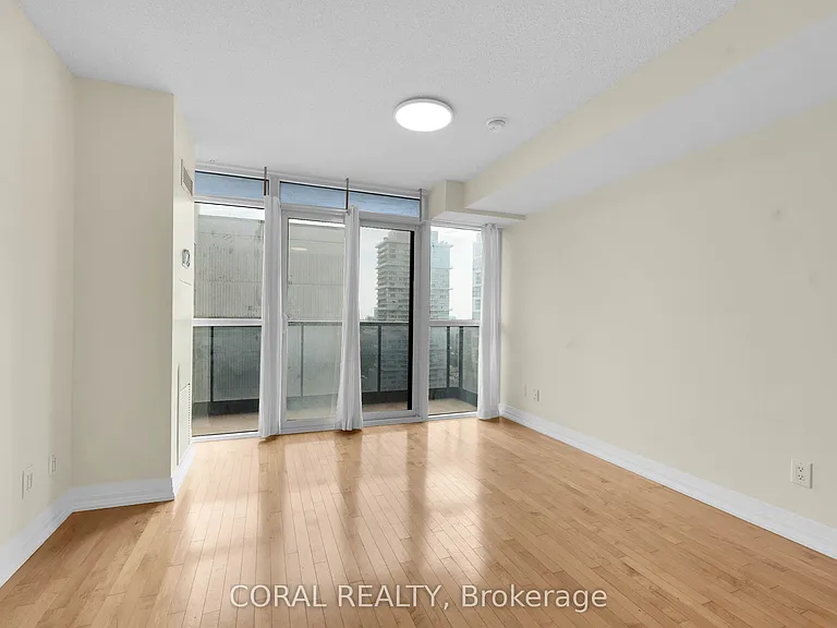 25 Carlton St #1901 — Photo 10