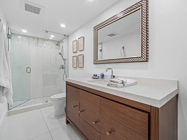226 Brazilian Ave #1A — Photo 22