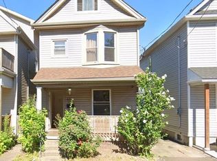 65 Kinrade Ave, Hamilton, ON L8L6L5