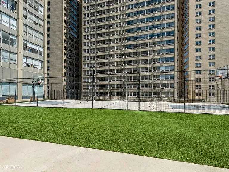 655 W Irving Park Rd #5003 — Photo 29