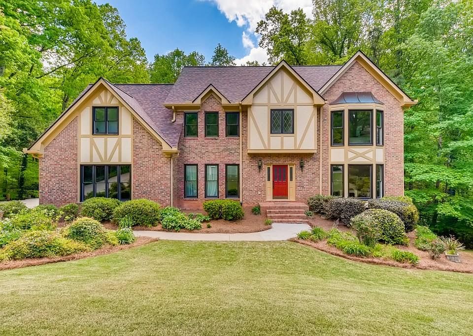 1st image of 310 Willow Wind Ct