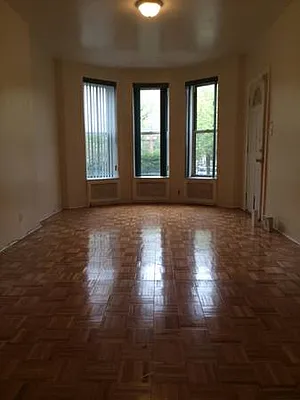 Rented by Lang Realty LLC | media 21