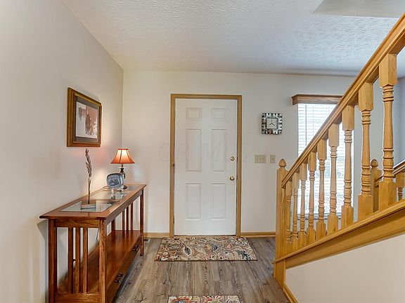4th image of 551 Dove St