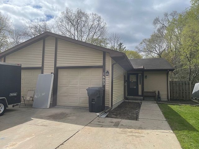 1st image of 1601 Bookness St #1603