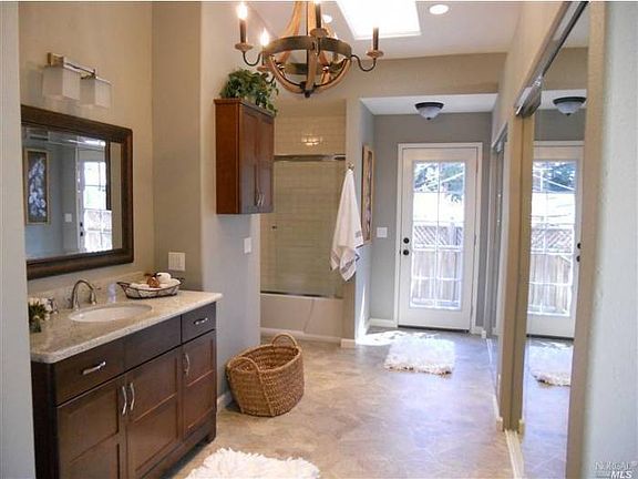 Luxuious new master bath
