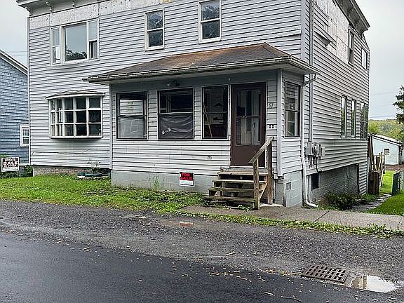 3rd image of 57 N Franklin St