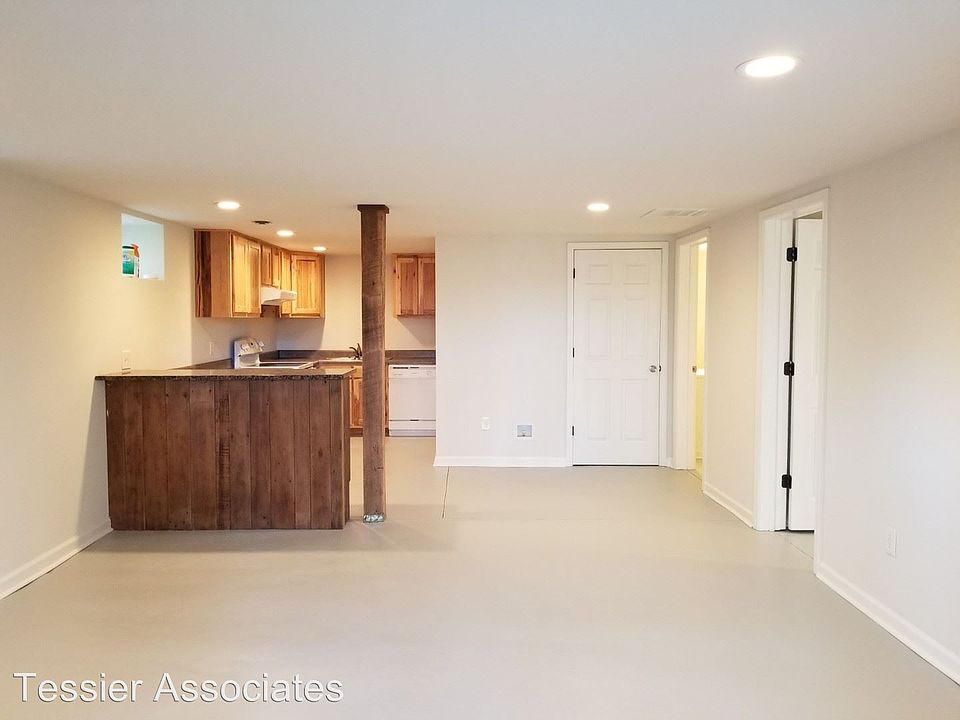 2nd image of 64 1/2 Mildred Ave