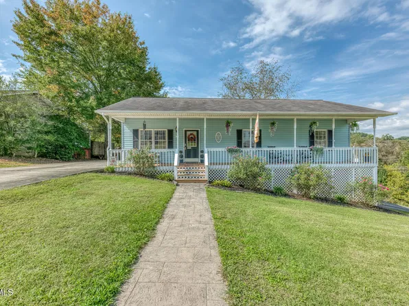 118 Valley Crest Dr, Mt Carmel, TN 37645