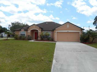 544 Australian Rd NW, Palm Bay, FL 32907
