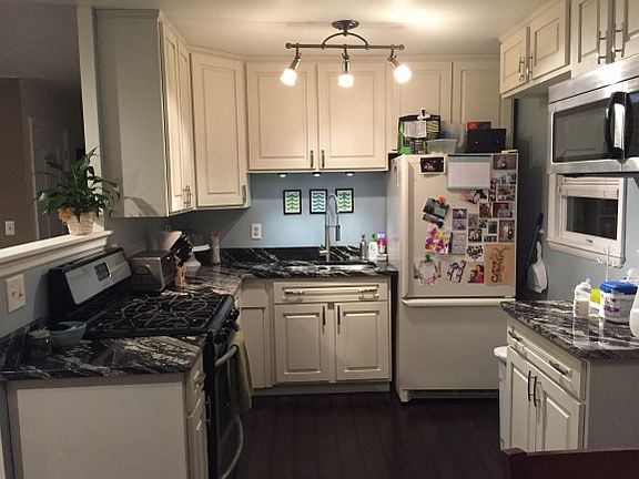 2nd image of 36 Pamela Dr