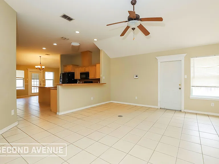 7021 San Benito Dr — Photo 4