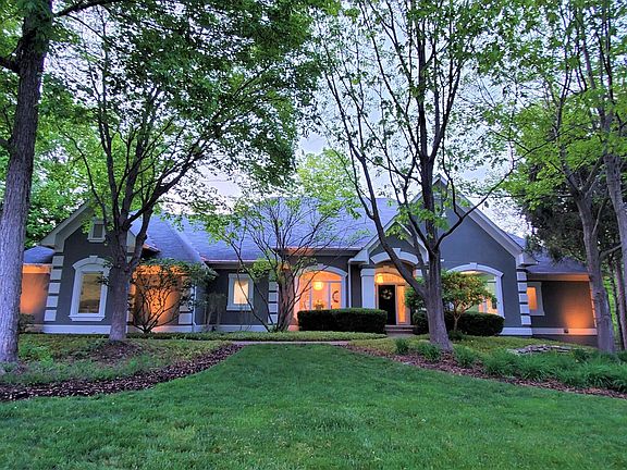5th image of 9323 Sullivan Pl