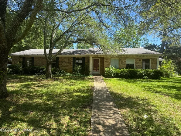 340 Eastwood Ave, Ridgeland, MS 39157