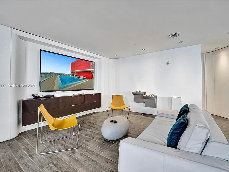 2600 E Hallandale Beach Blvd #T1902 — Photo 102