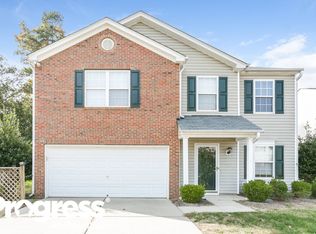 1948 Waters Trail Dr, Charlotte, NC 28216