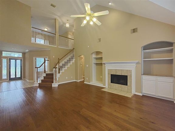 3rd image of 3115 Zelko Dr