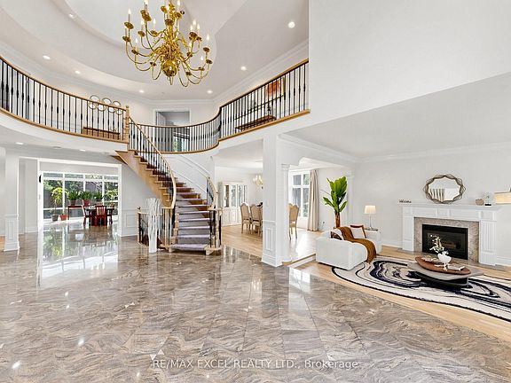 4th image of 16 Frybrook Cres