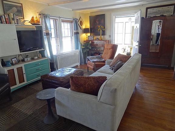 2nd image of 145 Pine St