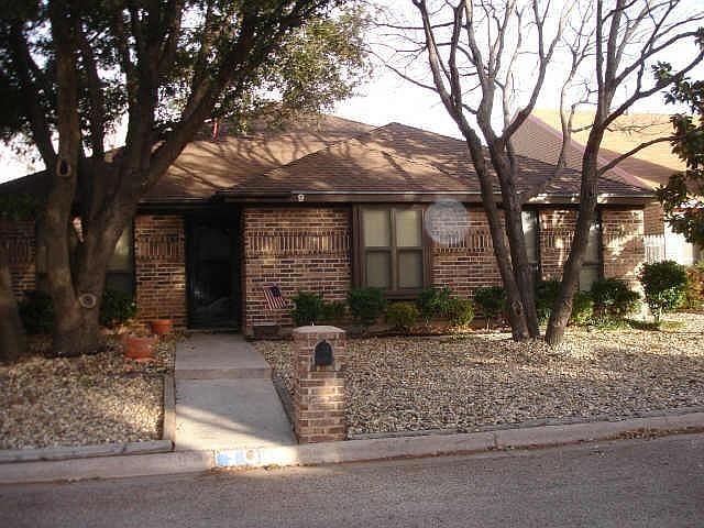 1st image of 9 Wynrush Cir