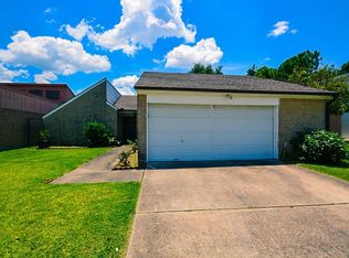 9519 Sharpview Dr, Houston, TX 77036