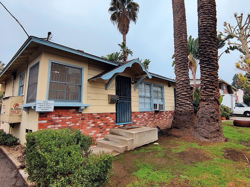 1st image of 11042-11050 1/2 Aqua Vista St #11044