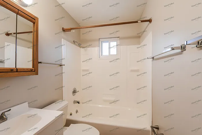 1200 Acredale Dr — Photo 11