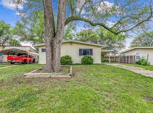 1647 E Denver Dr, Wichita, KS 67219