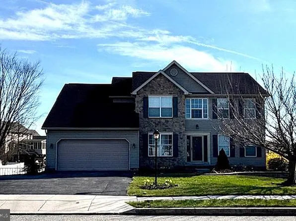 5010 Grandview Rd, Hanover, PA 17331