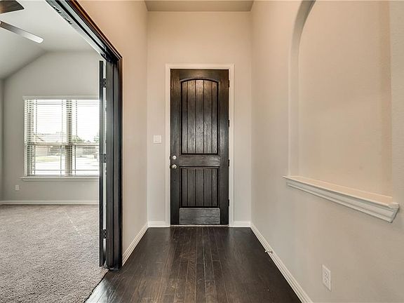 3rd image of 2210 Abela Dr