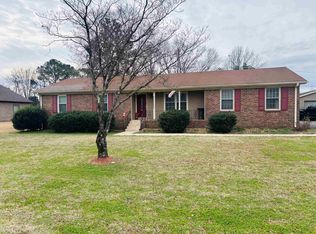 1008 Eastwood St, Tuscumbia, AL 35674