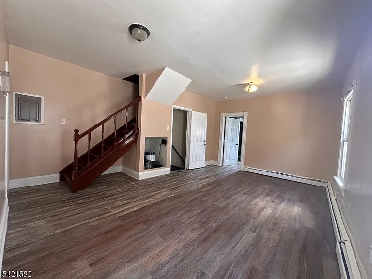 748 Trumbull St #2 — Photo 1
