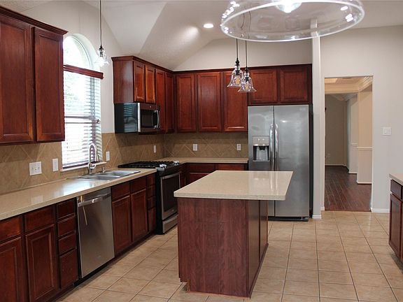 5th image of 29802 S Legends Village Cir