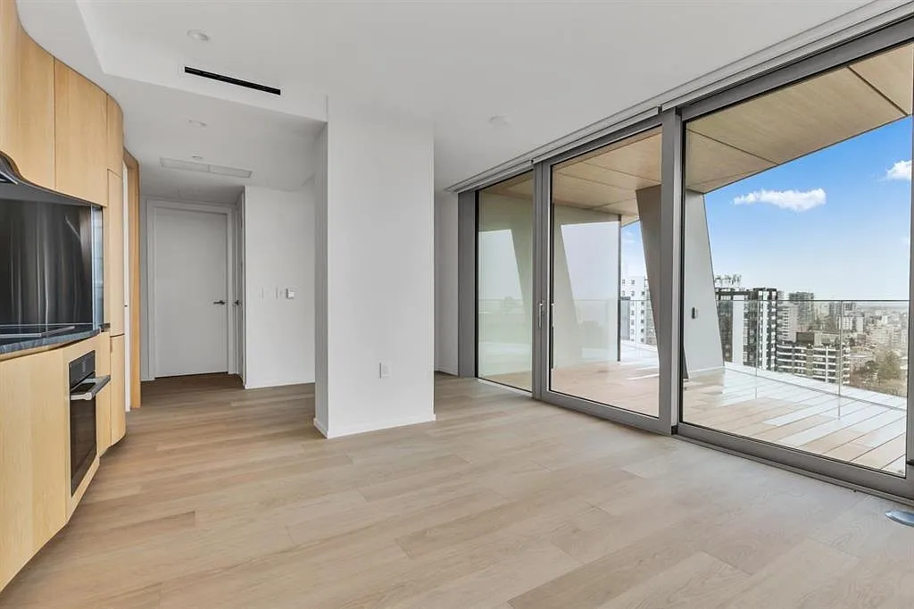 2 bed, 850 sqft, $4,995 — Photo 3