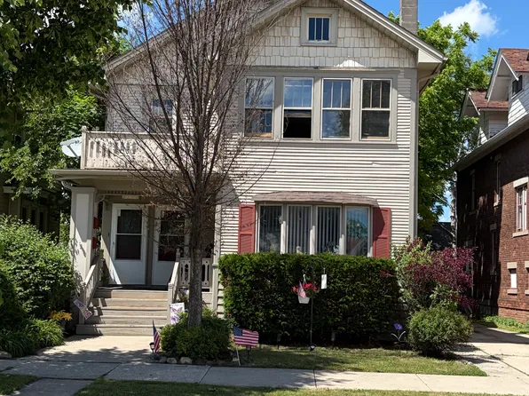 2306 Carmel Ave #1, Racine, WI 53405