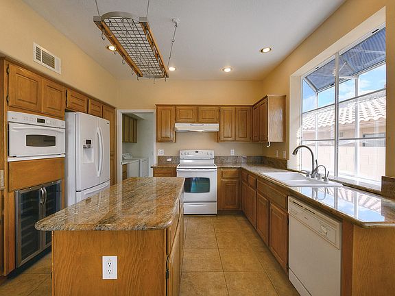 5th image of 64541 E Rosewood Dr
